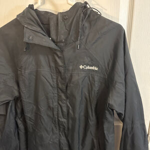 Columbia Hooded Windbreaker / Rain Jacket Black – Women’s Medium